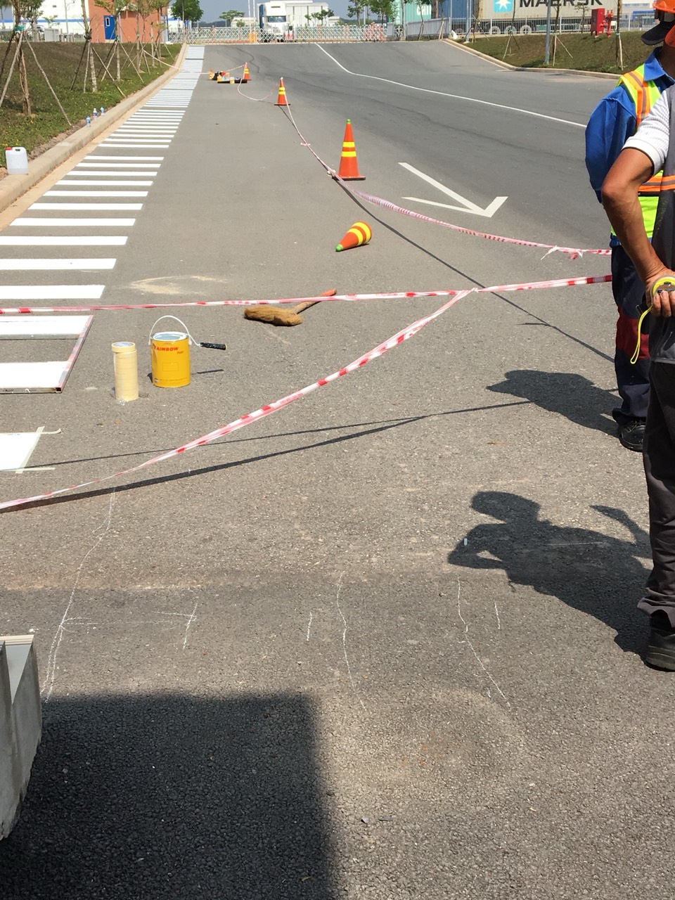 THI CONG SON VACH KE DUONG GIAO THONG TETRA PAK BINHDUONG (12)