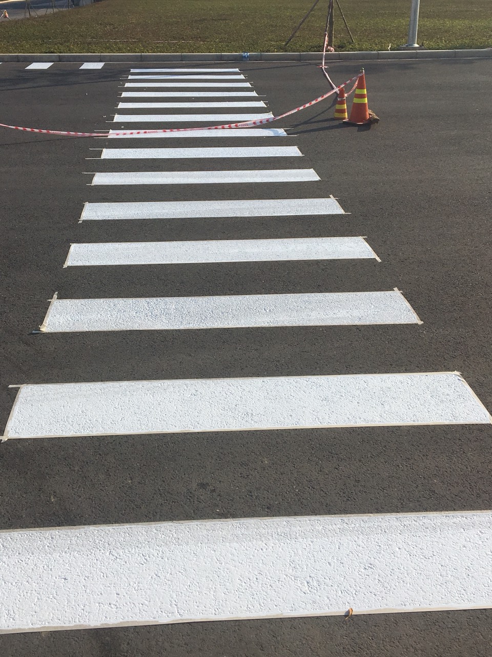 THI CONG SON VACH KE DUONG GIAO THONG TETRA PAK BINHDUONG-2